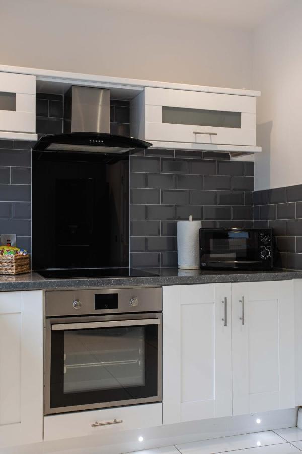 Refurbished Home, 8 Mins To Cc Belfast Exteriör bild