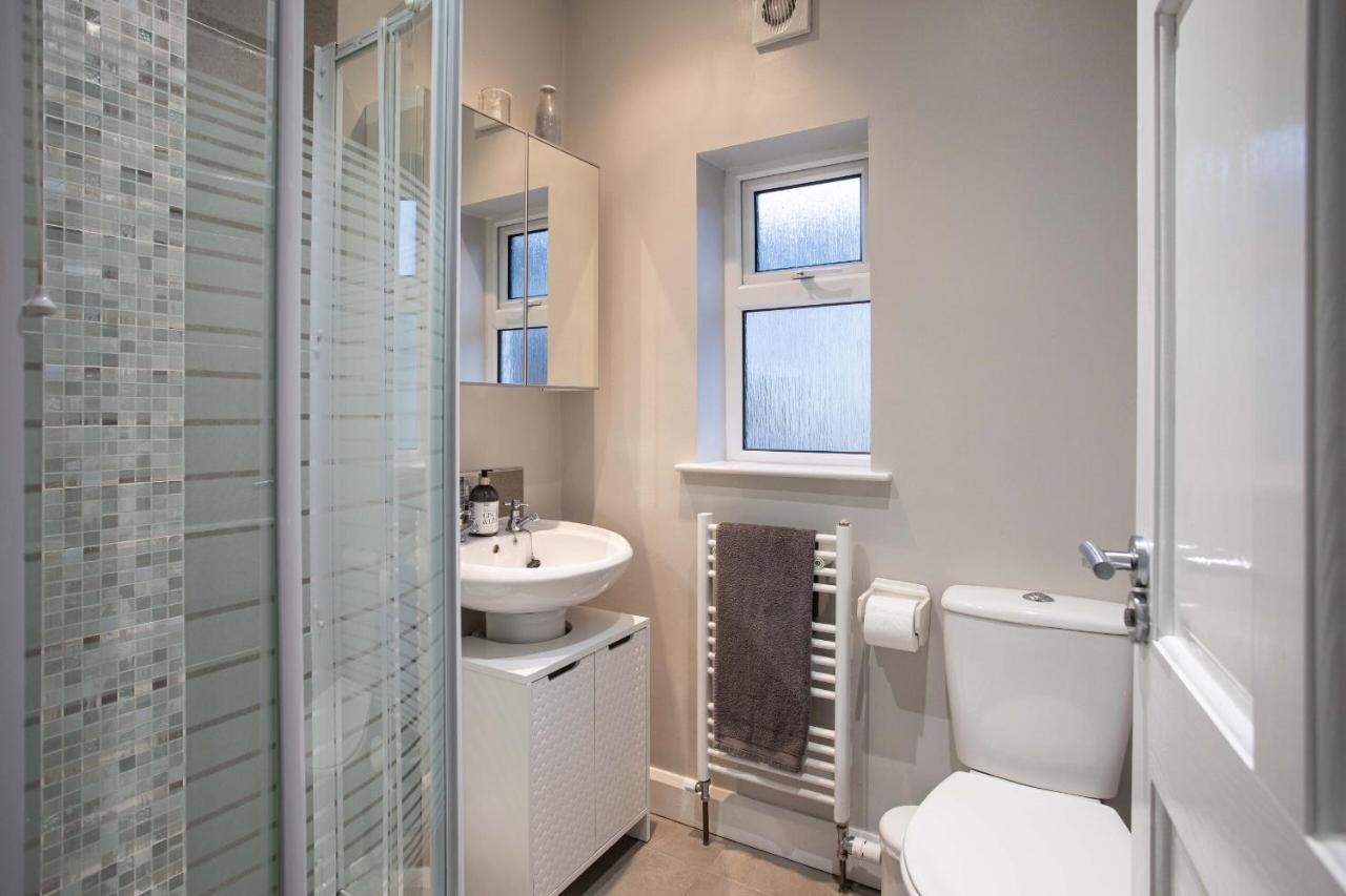 Refurbished Home, 8 Mins To Cc Belfast Exteriör bild