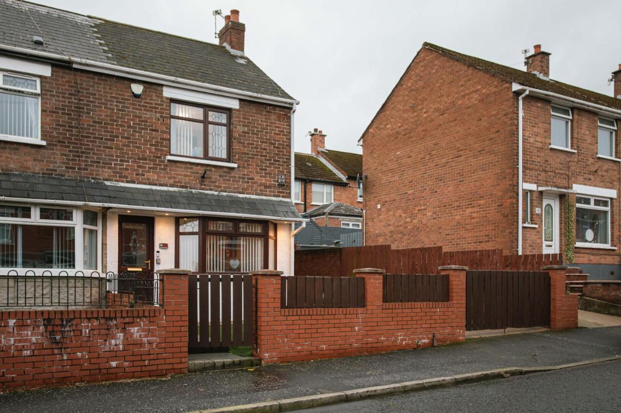 Refurbished Home, 8 Mins To Cc Belfast Exteriör bild
