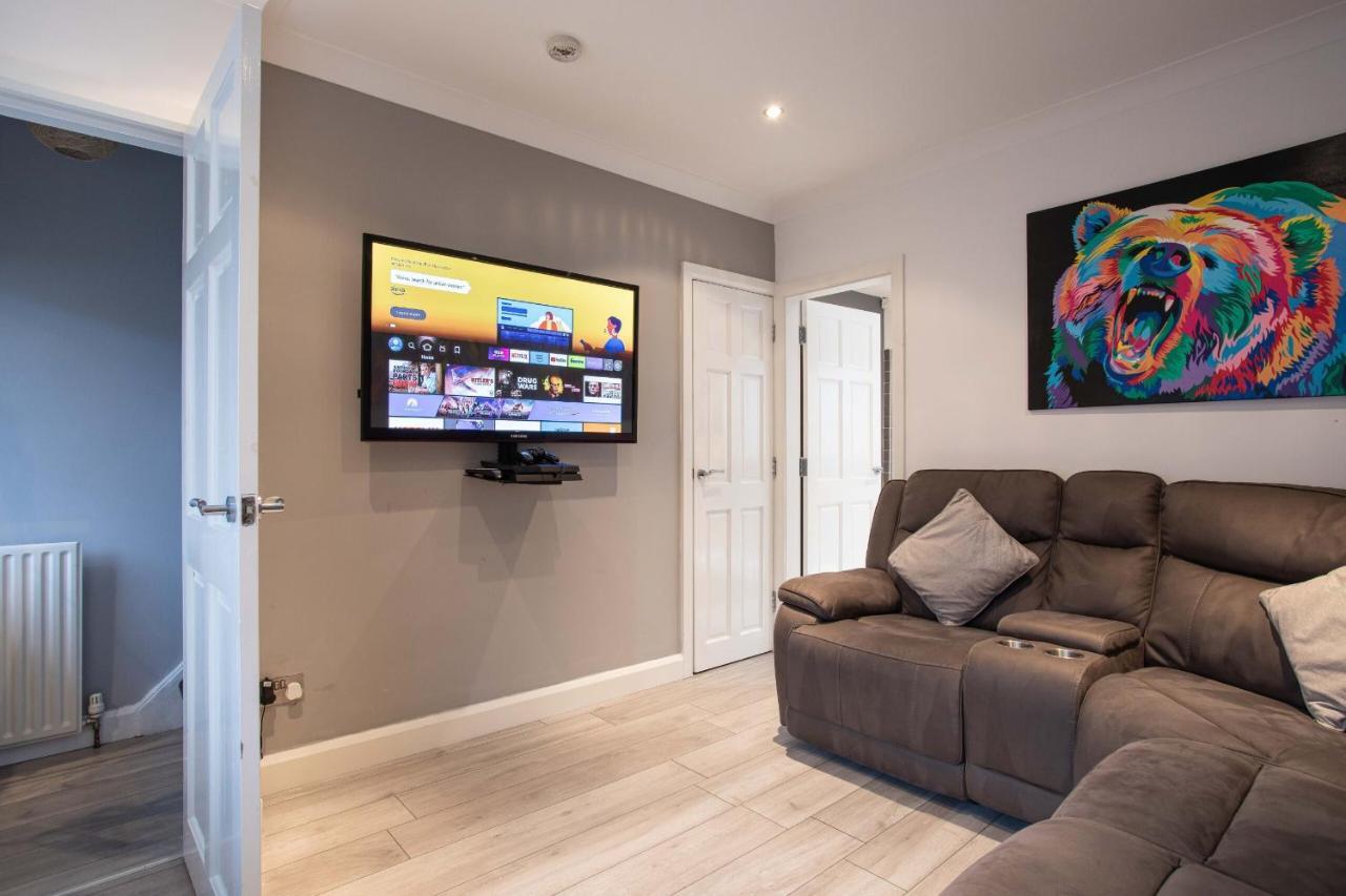 Refurbished Home, 8 Mins To Cc Belfast Exteriör bild