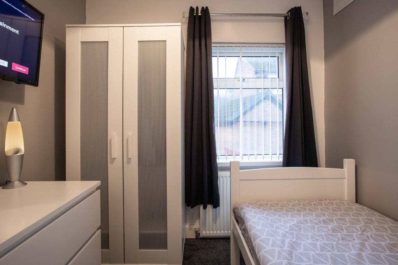 Refurbished Home, 8 Mins To Cc Belfast Exteriör bild